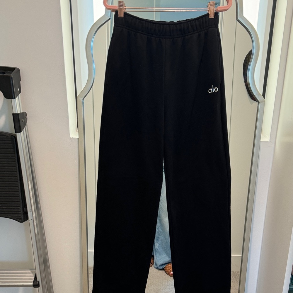 Alo sweatpants